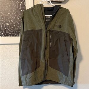 The North Face Men's Olive and Dark Brown Windbreaker